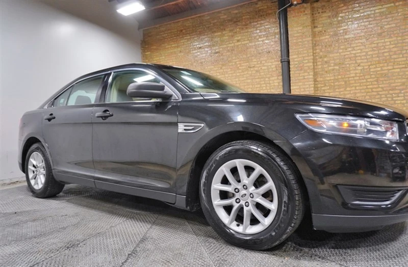 2014 Ford Taurus 5th Gen - Image 8 of 12