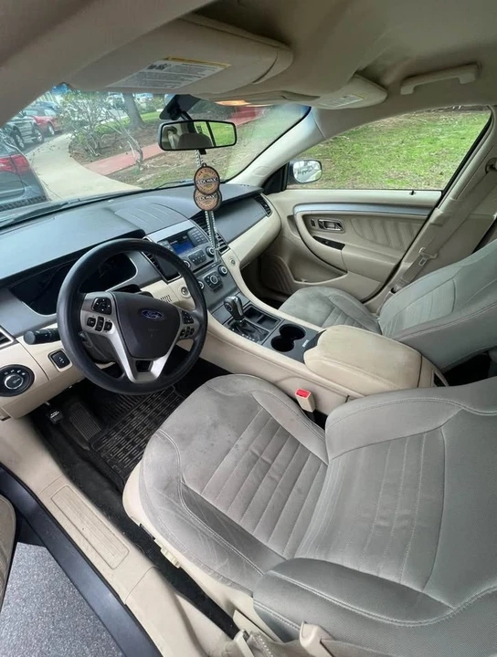2014 Ford Taurus 6th Gen - Image 2 of 9