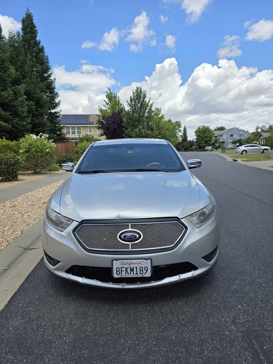 2014 Ford Taurus 6th Gen - Image 2 of 11