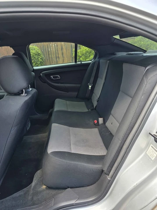 2014 Ford Taurus 6th Gen - Image 10 of 11