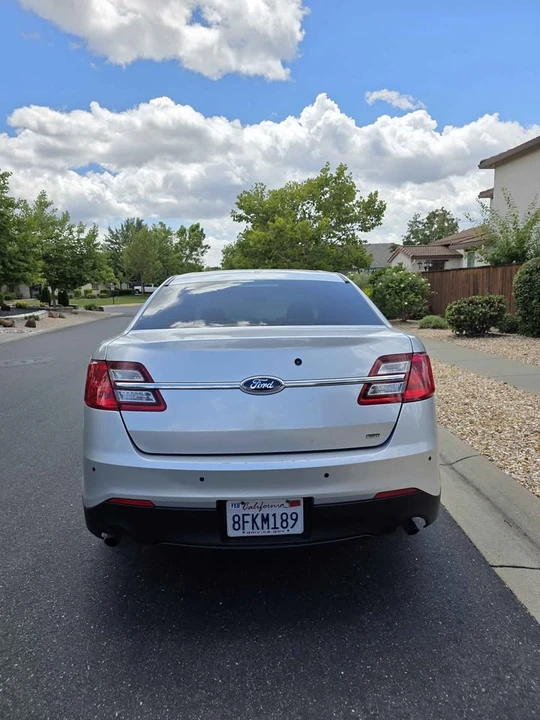 2014 Ford Taurus 6th Gen - Image 5 of 11