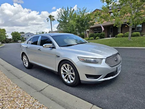 2014 Ford Taurus SE