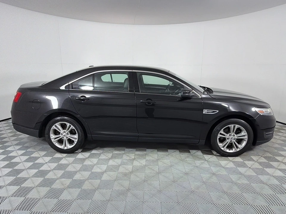 2014 Ford Taurus 6th Gen - Image 3 of 24