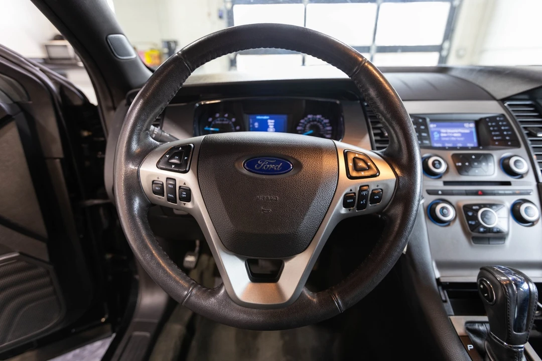 2014 Ford Taurus 6th Gen - Image 26 of 31