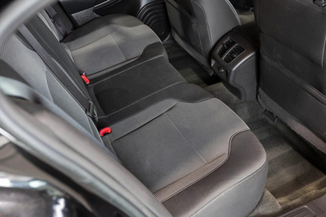 2014 Ford Taurus 6th Gen - Image 31 of 31