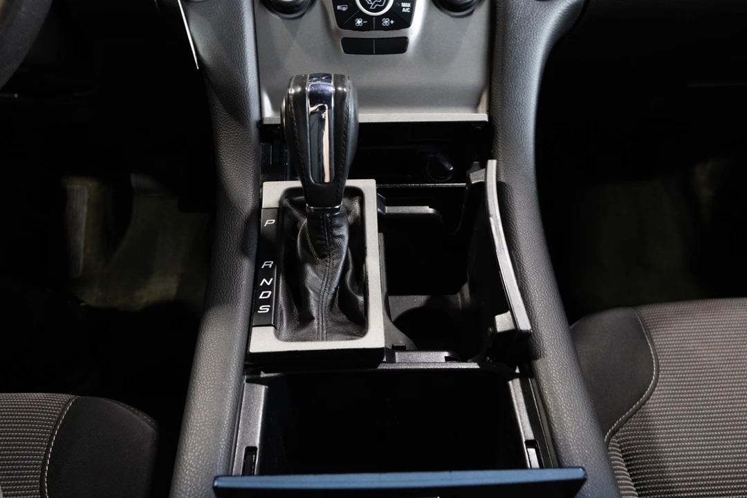 2014 Ford Taurus 6th Gen - Image 25 of 31