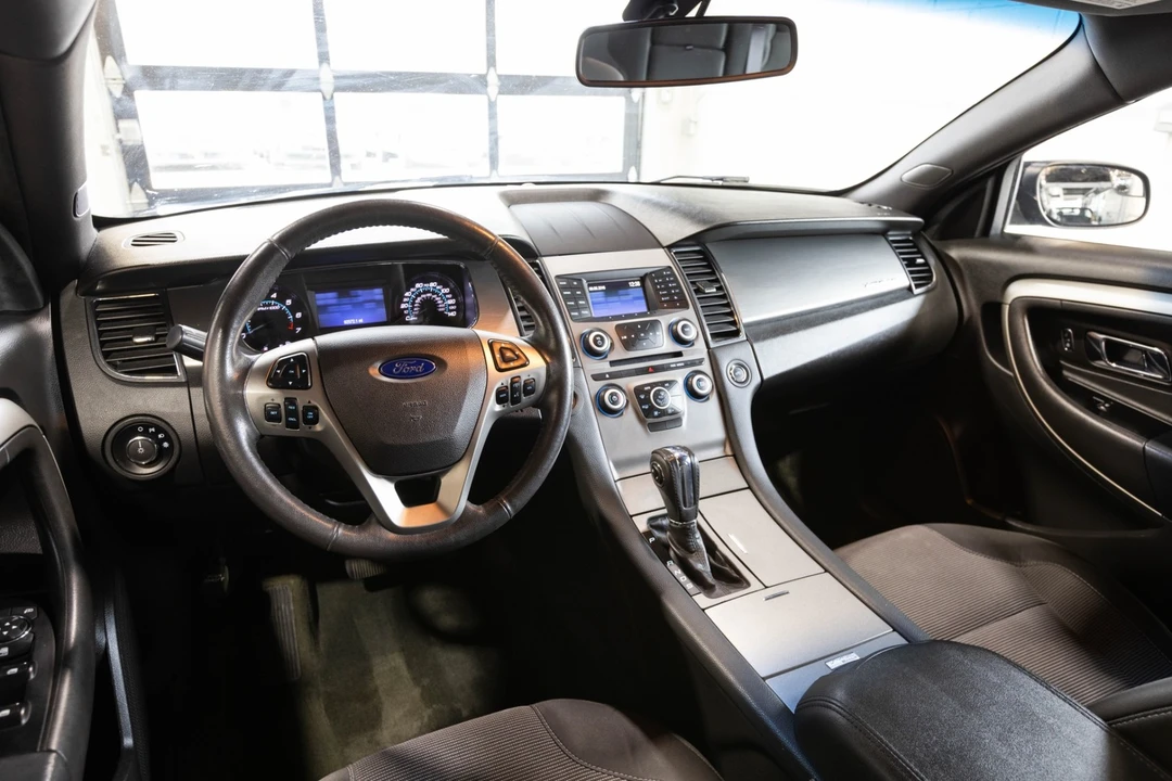 2014 Ford Taurus 6th Gen - Image 18 of 31