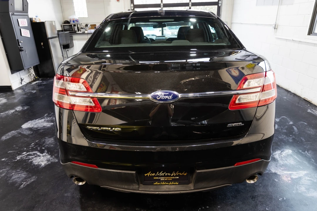 2014 Ford Taurus 6th Gen - Image 9 of 31