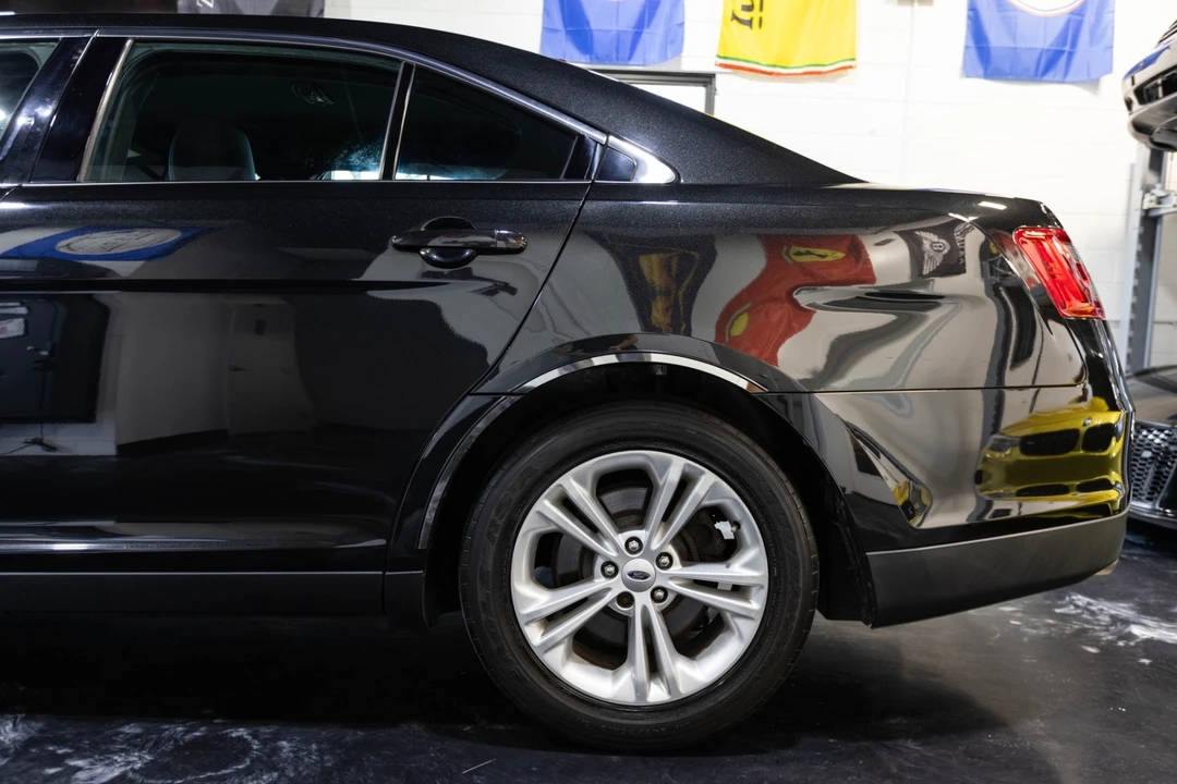 2014 Ford Taurus 6th Gen - Image 7 of 31