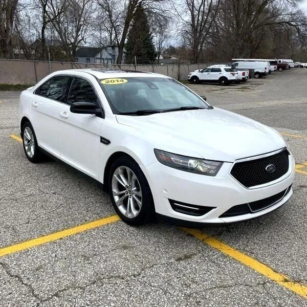 2014 Ford Taurus 5th Gen - Image 9 of 12