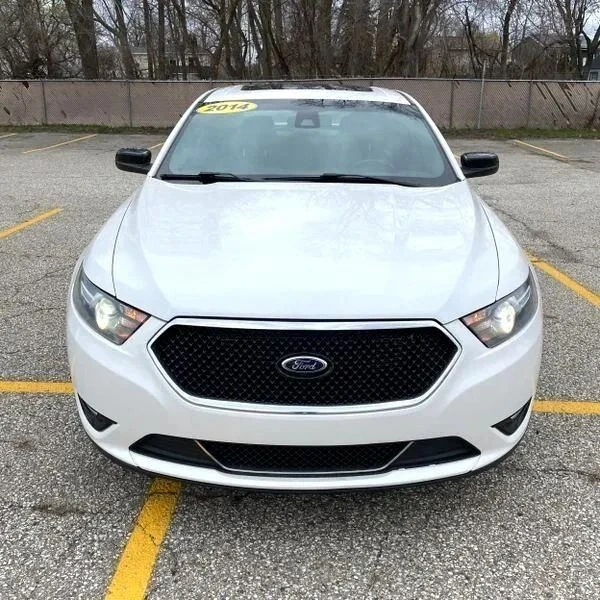 2014 Ford Taurus 5th Gen - Image 10 of 12