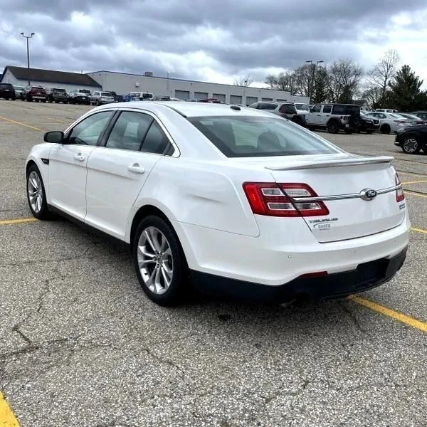 2014 Ford Taurus 5th Gen - Image 5 of 12