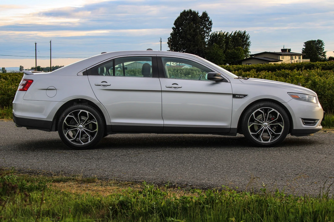 2014 Ford Taurus SHO 6th Gen - Image 10 of 31