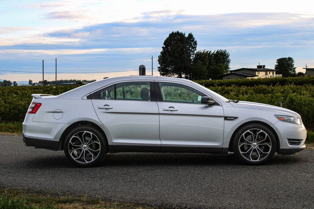 2014 Ford Taurus SHO 6th Gen - Image 11 of 31