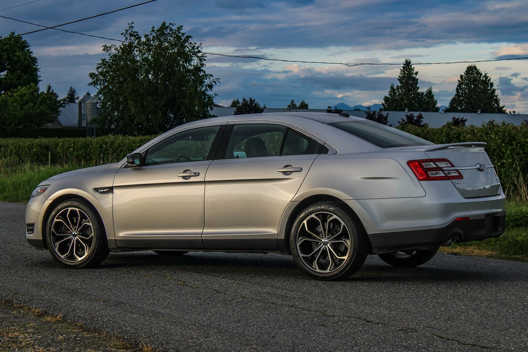 2014 Ford Taurus SHO 6th Gen - Image 16 of 31
