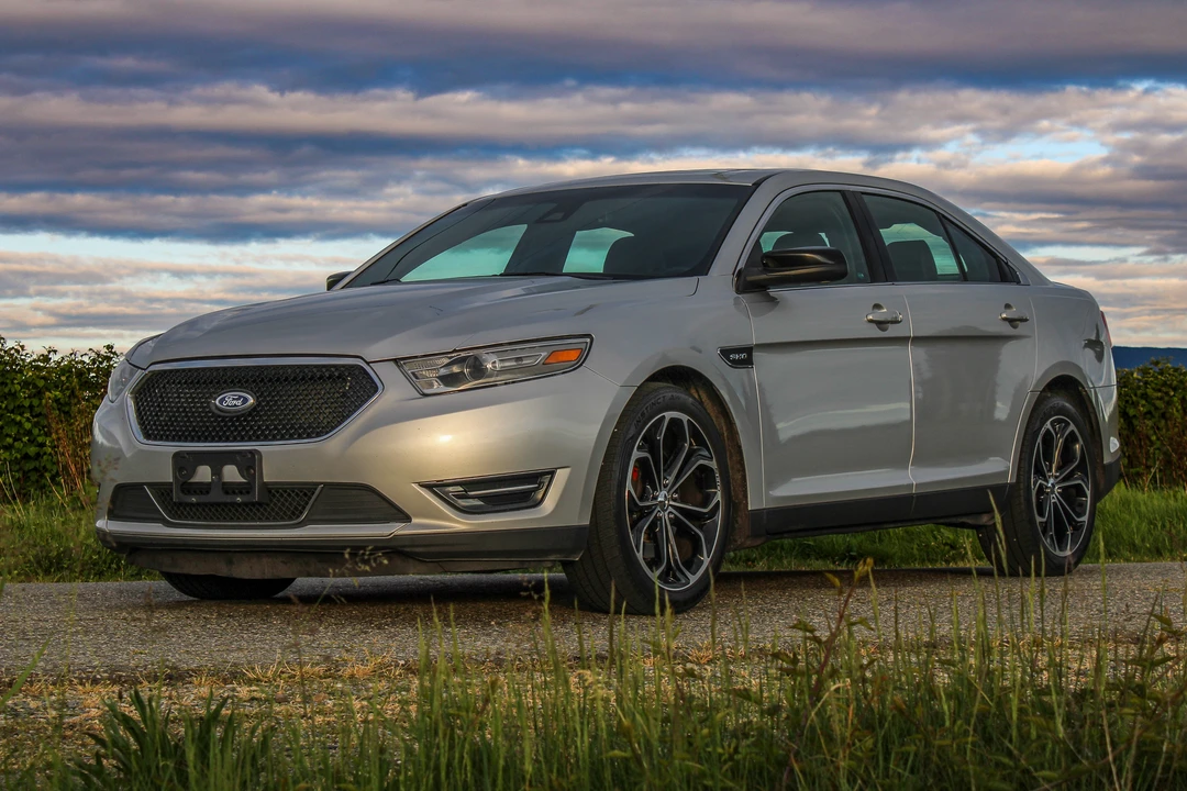 2014 Ford Taurus SHO 6th Gen - Image 2 of 31