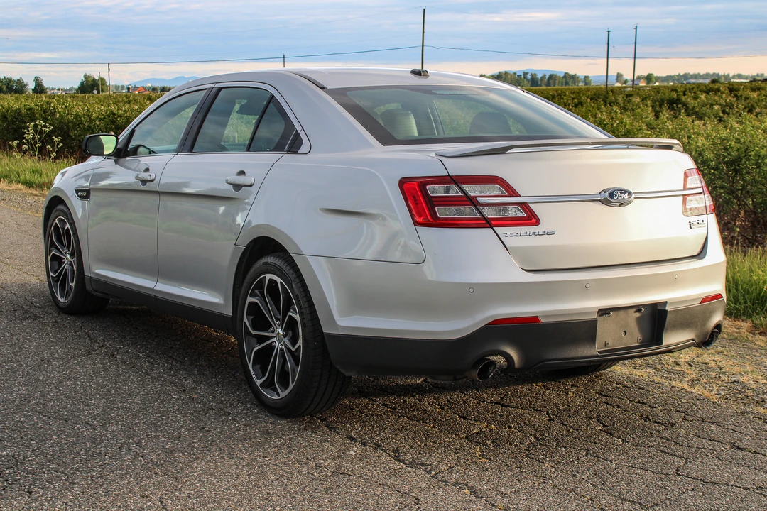 2014 Ford Taurus SHO 6th Gen - Image 30 of 31