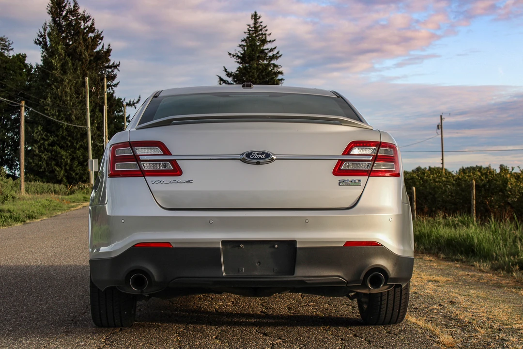 2014 Ford Taurus SHO 6th Gen - Image 29 of 31