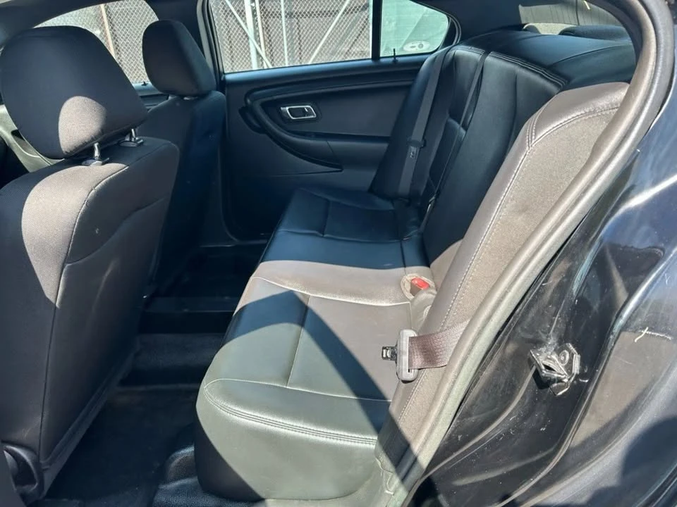 2014 Ford Taurus 6th Gen - Image 11 of 12