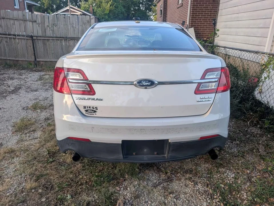 2014 Ford Taurus 6th Gen - Image 14 of 20