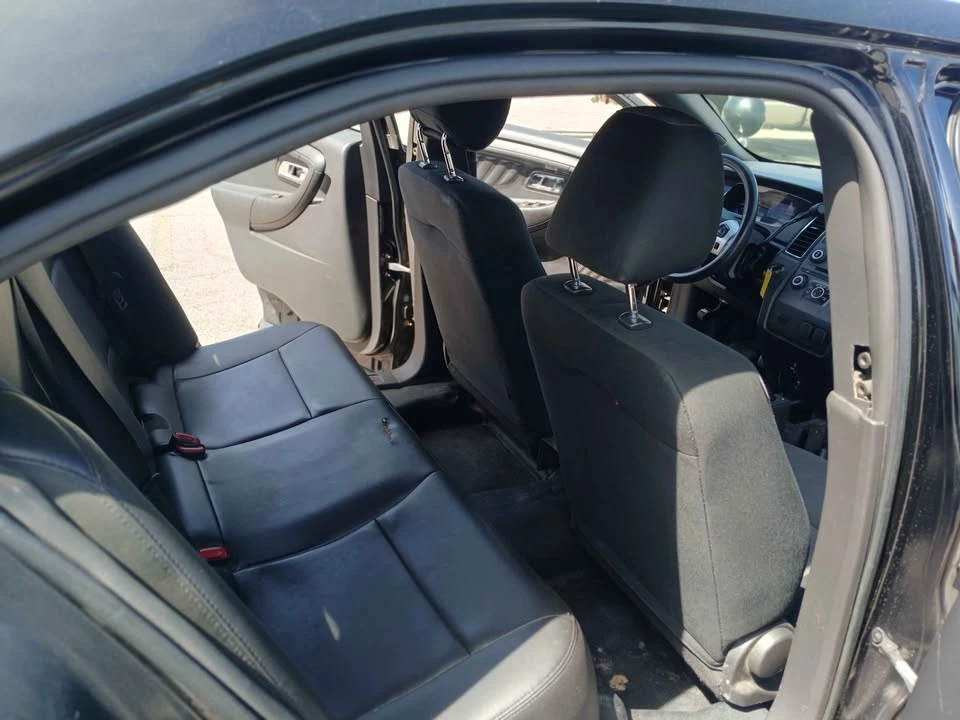 2014 Ford Taurus 6th Gen - Image 10 of 11