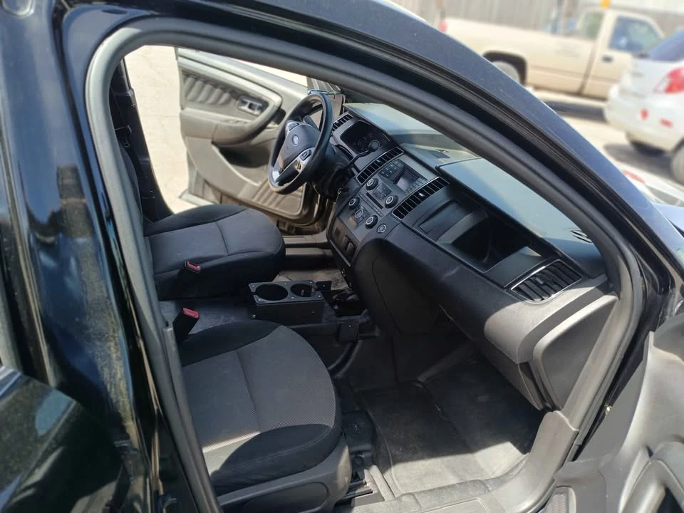 2014 Ford Taurus 6th Gen - Image 11 of 11