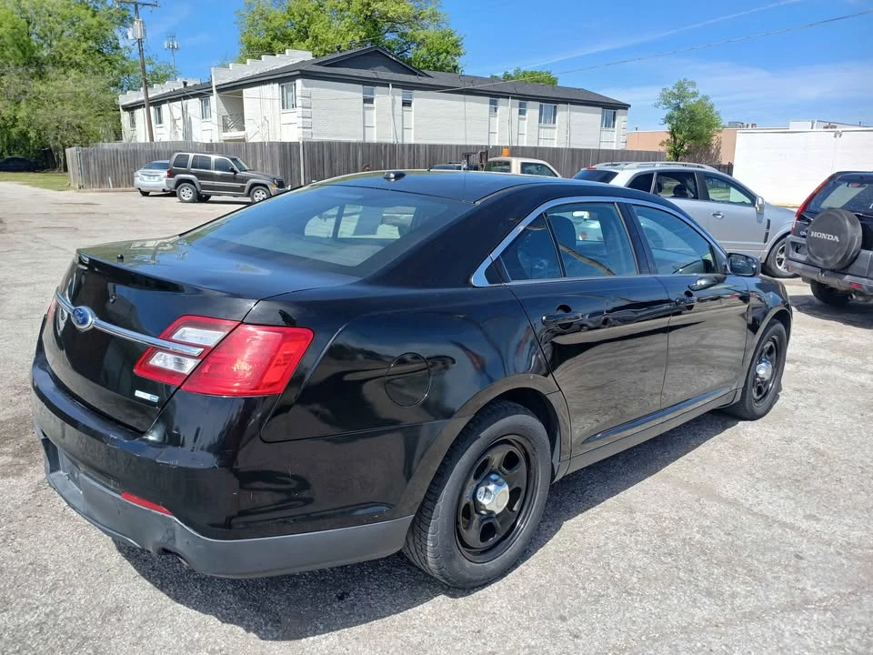 2014 Ford Taurus 6th Gen - Image 5 of 11