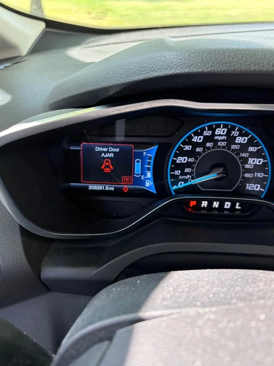 2014 Ford C-Max - Image 7 of 10