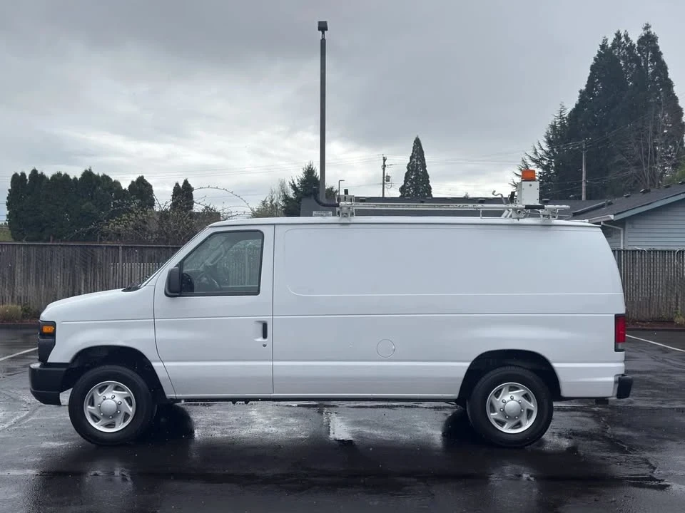 2014 Ford Econoline Van - Image 2 of 19