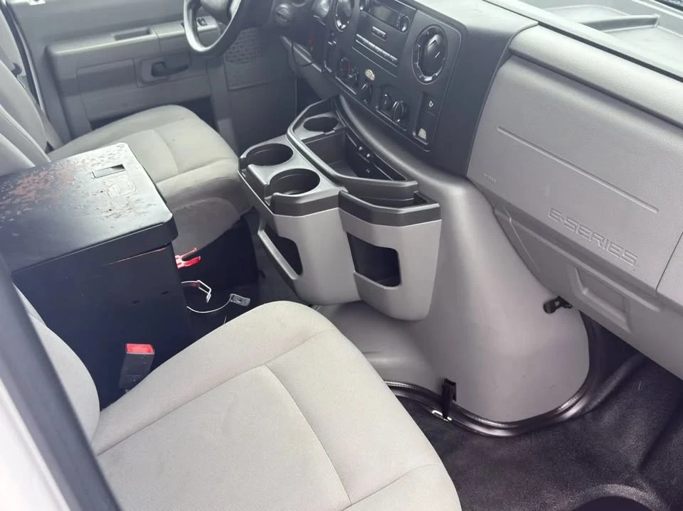 2014 Ford Econoline Van - Image 15 of 19