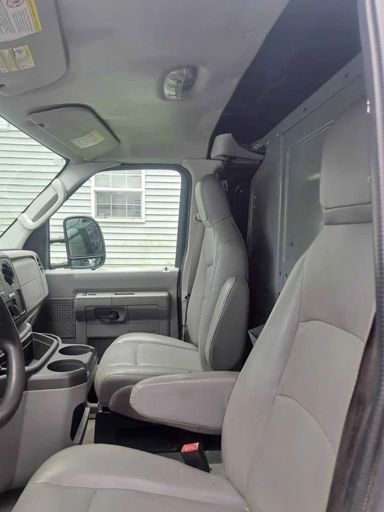 2014 Ford Econoline Van - Image 8 of 9