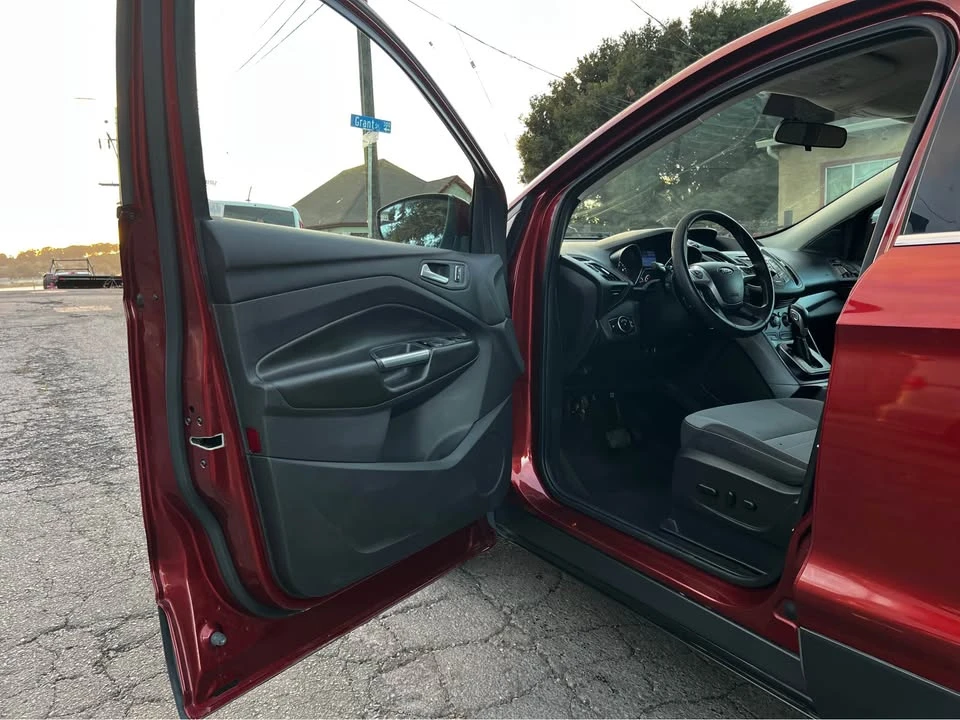 2014 Ford Escape - Image 10 of 19