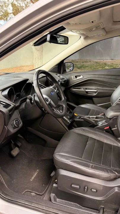 2014 Ford Escape - Image 10 of 14