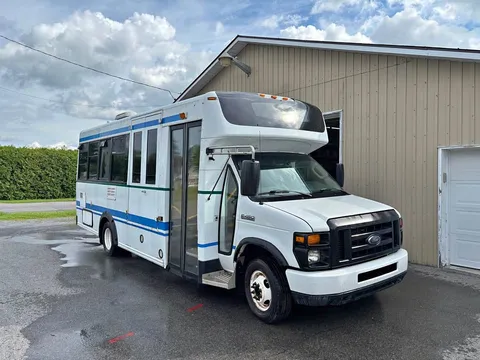2014 Ford F-450 Bus VR/Skoolie