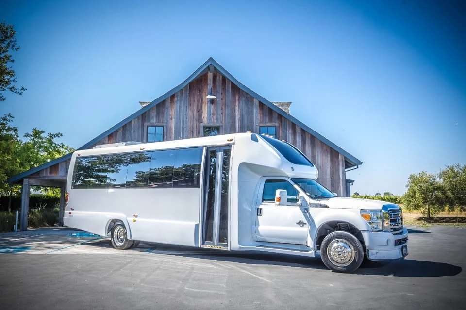2014 Ford Super Duty 3rd Gen - Image 2 of 11