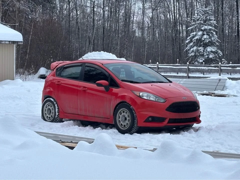 2014 Ford Fiesta - Image 2 of 3
