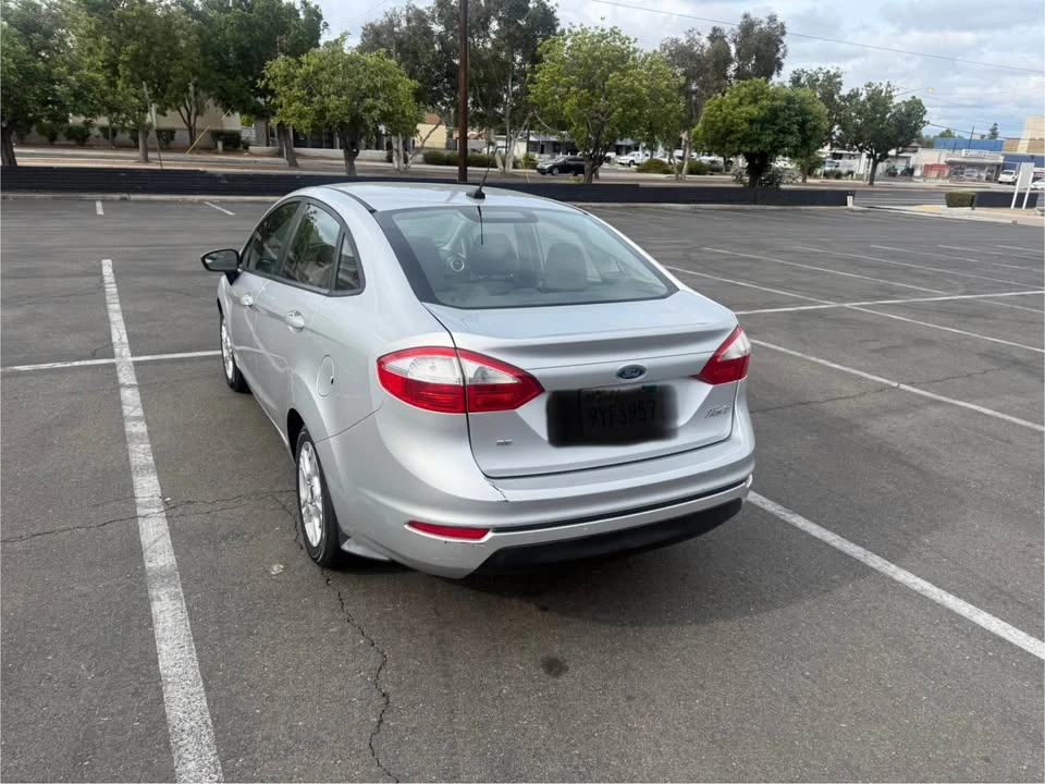 2014 Ford Fiesta - Image 3 of 10