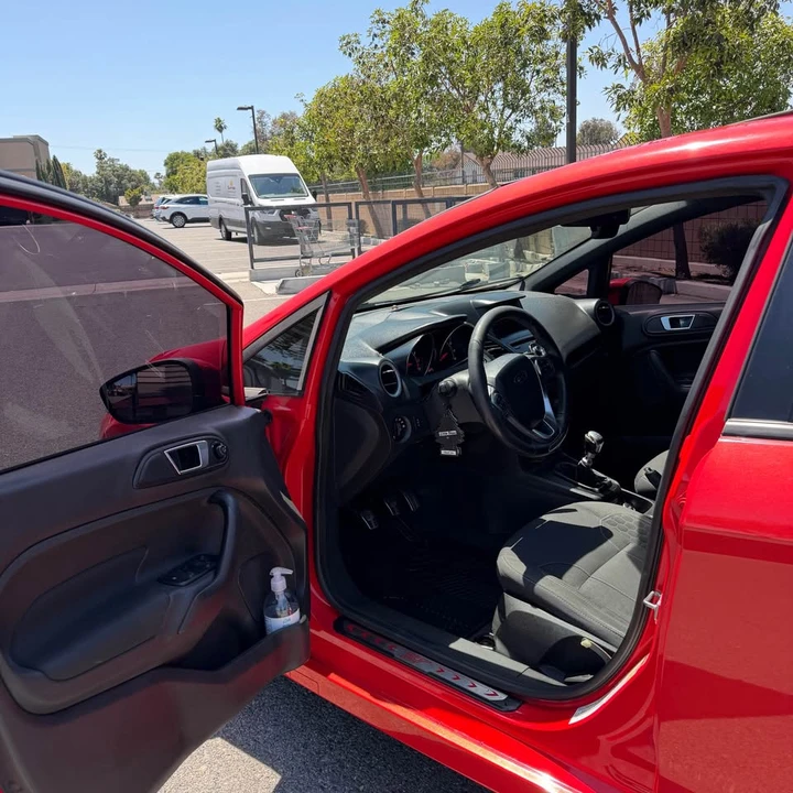 2014 Ford Fiesta - Image 6 of 9