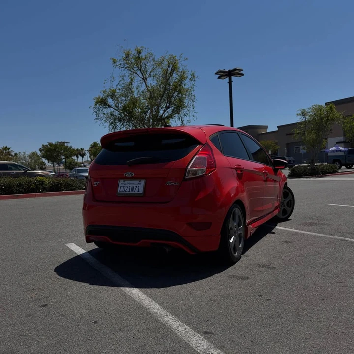 2014 Ford Fiesta - Image 2 of 9