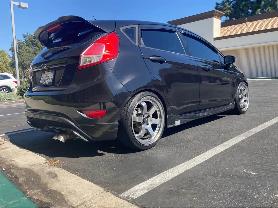 2014 Ford Fiesta - Image 2 of 14