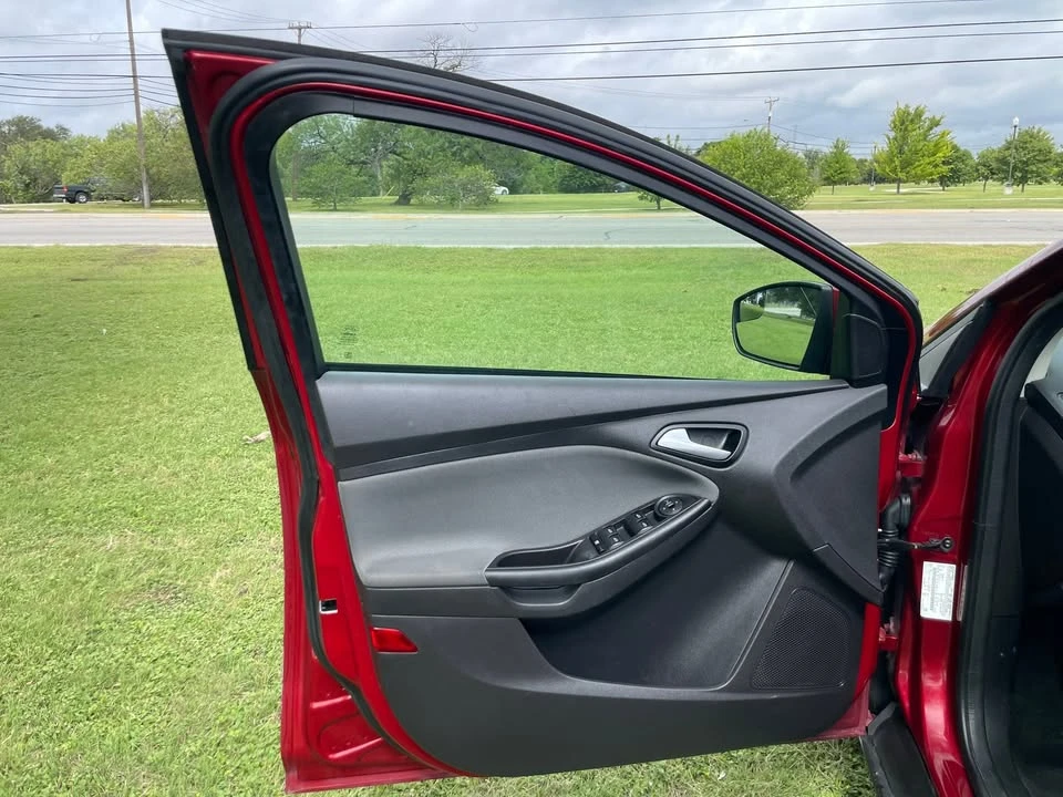 2014 Ford Focus 3rd Gen - Image 9 of 19