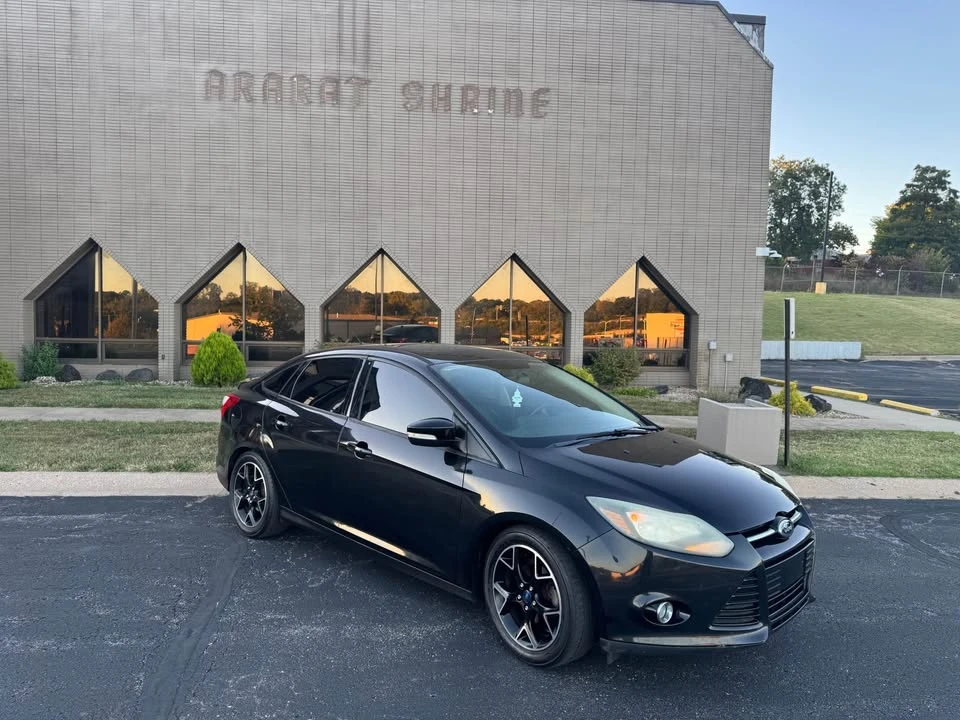 2014 Ford Focus 3rd Gen - Image 2 of 9