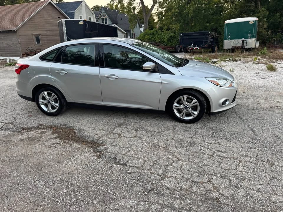 2014 Ford Focus 3rd Gen - Image 2 of 9