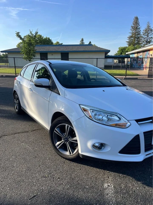 2014 Ford Focus 3rd Gen - Image 2 of 13