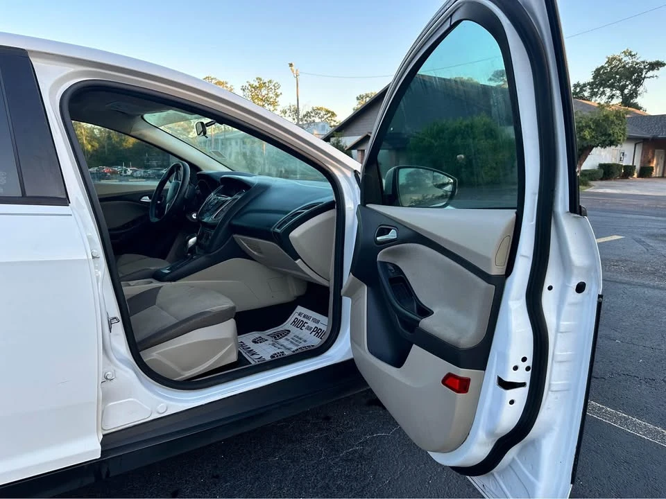 2014 Ford Focus 3rd Gen - Image 12 of 13