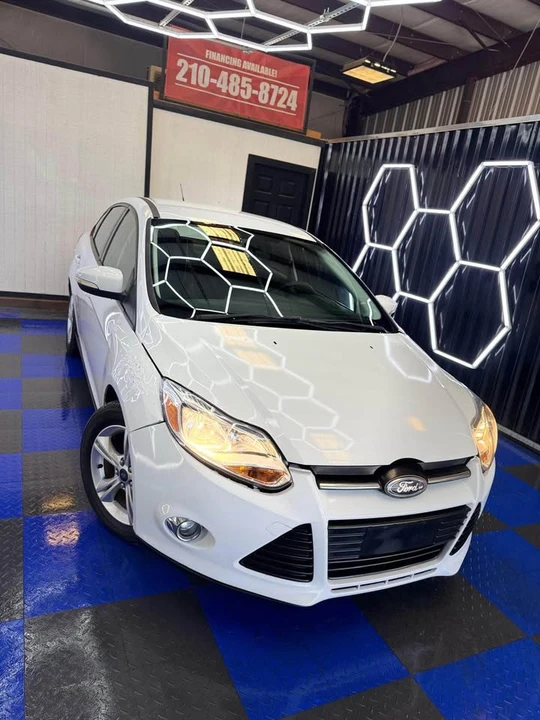 2014 Ford Focus 3rd Gen - Image 2 of 13
