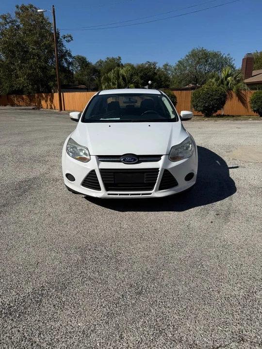 2014 Ford Focus 3rd Gen - Image 2 of 8