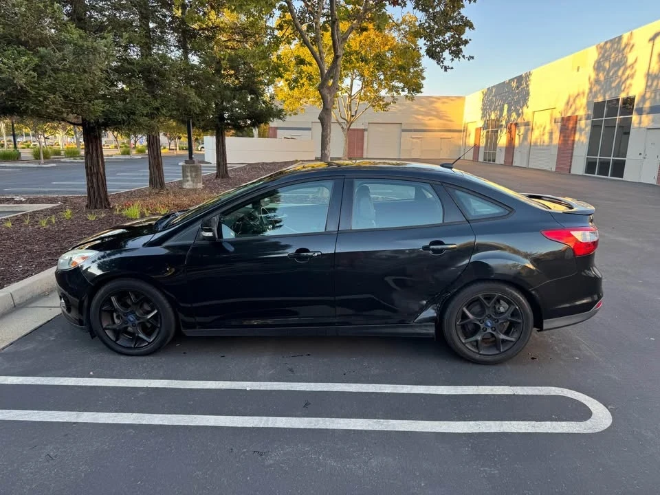 2014 Ford Focus 3rd Gen - Image 2 of 13
