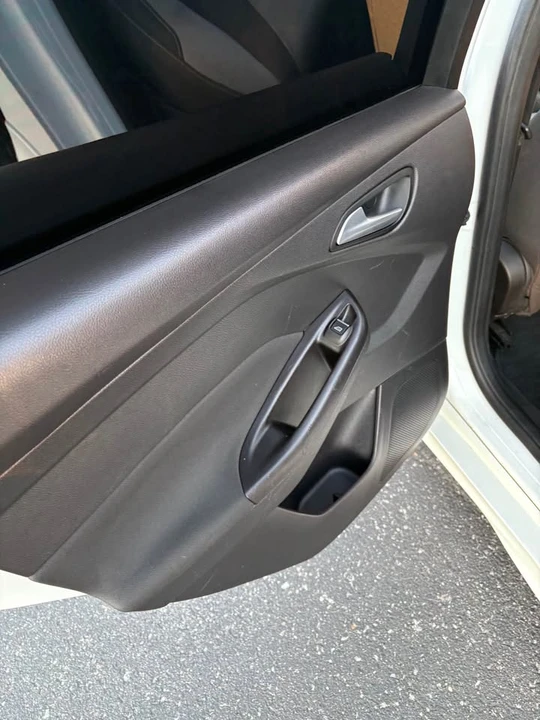 2014 Ford Focus ST 3rd Gen - Image 16 of 17