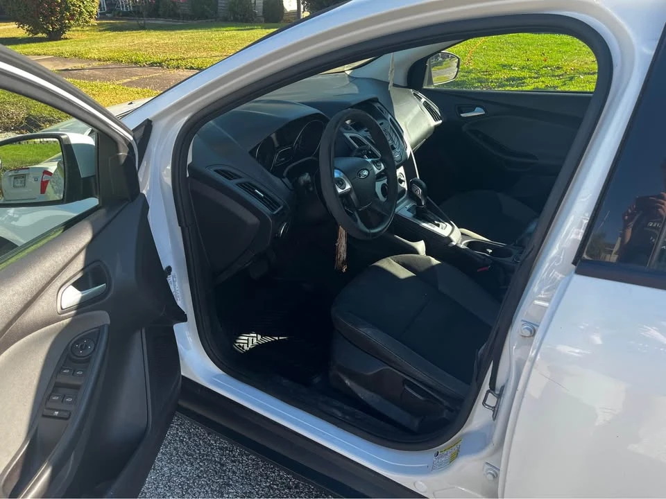 2014 Ford Focus 3rd Gen - Image 2 of 9